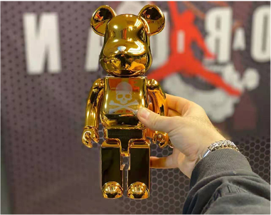 Bearbrick Mastermind Japan Chrome (Золотий) 400% (28см)