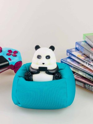 Фігурка Панди з телефоном на подушці (10см)