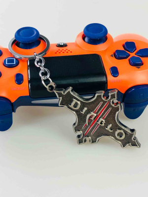 Ігровий брелок Diablo IV — металевий логотип Diablo, аксесуар для геймерів