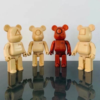 Bearbrick Игра в Кальмара Netflix 400% (28см)
