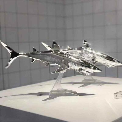 Sorayama Shark - Hajime Sorayama (Хаджиме Сораяма - Акула) Серебро