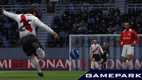 Pro Evolution Soccer 2008 (PSP) Pro Evolution Soccer 2008 (PSP)