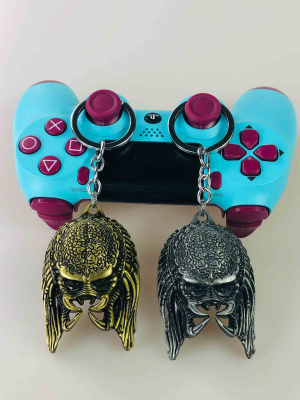 Брелок Predator (Хижак) металевий