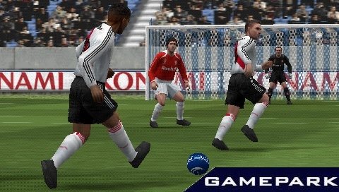 Pro Evolution Soccer 2008 (PSP) Pro Evolution Soccer 2008 (PSP)