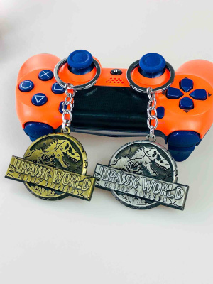 Брелок Jurassic World: Fallen Kingdom — логотип з динозавром, колір на вибір