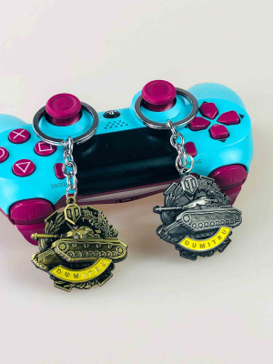 Металевий брелок World of Tanks з танком Dumitru