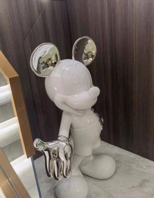 Міккі Маус Дизайнерська фігурка лакований білий та сріблястий металік (60см)