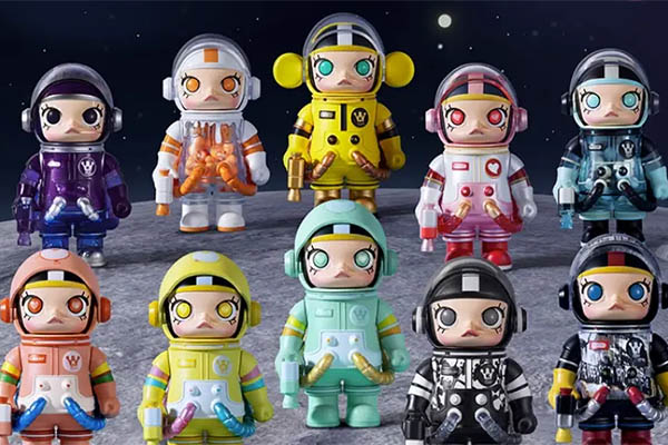 Фігурки Space Molly - Новинка в світі мистецтва! 