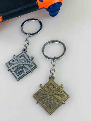 Брелок Медальйон Школи Вовка (The Witcher) — металевий