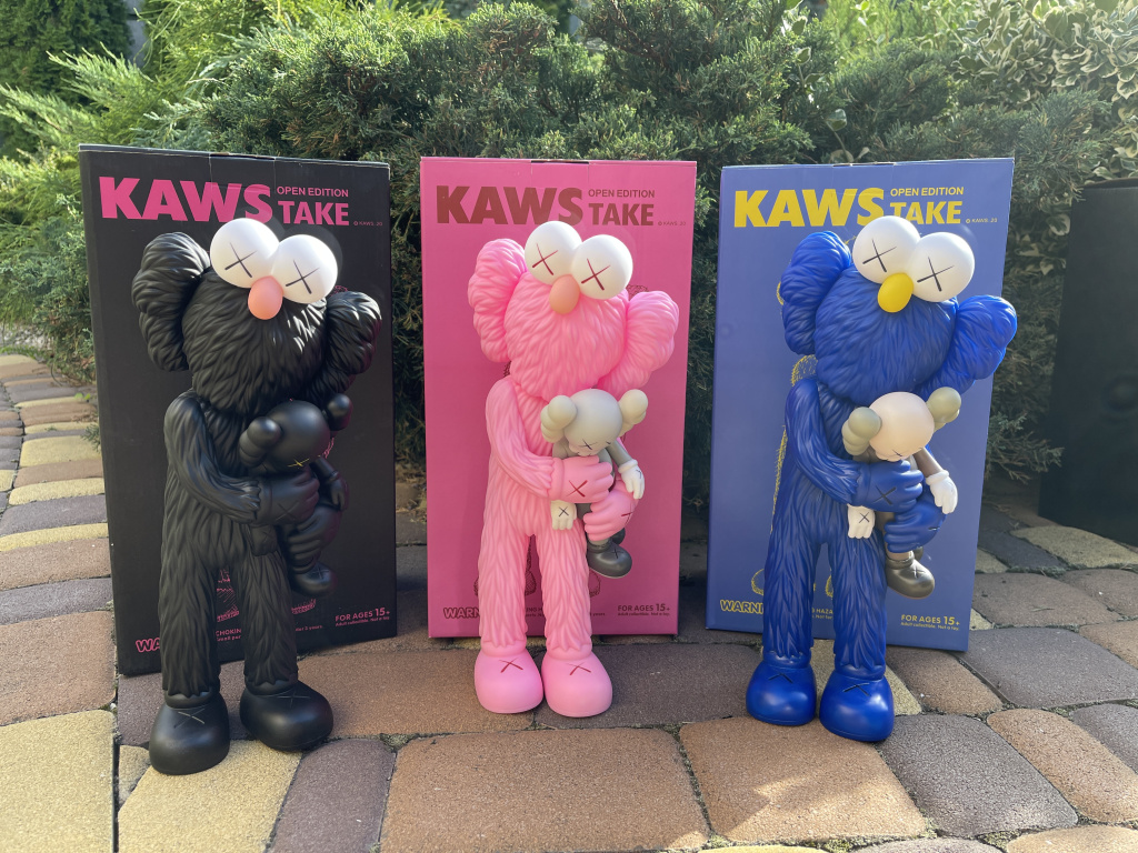 Фигурка KAWS TAKE BFF Фигурка KAWS TAKE BFF