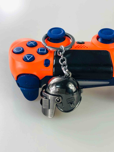 Брелок PUBG – срібний шолом Level 3