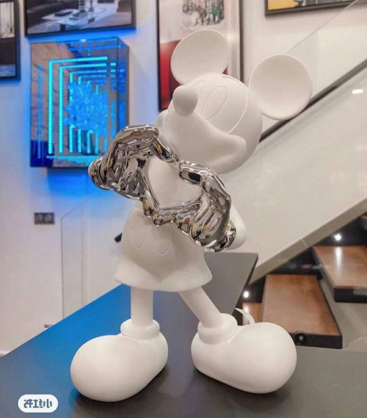 Фігурка Міккі Маус з любов'ю Mickey with Love (Білий) 60см