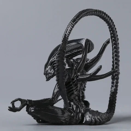 Фігурка Alien Meditation Чужий (Xenomorph) у позі медитації чорний (12 см) 