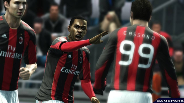 Pro Evolution Soccer 2012   (Xbox 360)