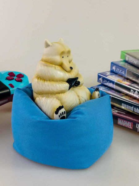 Фігурка Ведмедя з телефоном на подушці (10см)