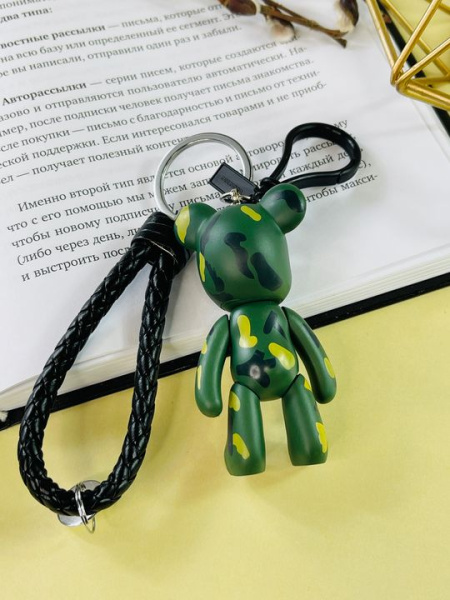 Брелок Bearbrick с ремешком Камуфляжный (Хаки)
