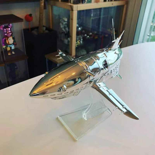 Sorayama Shark - Hajime Sorayama (Хаджиме Сораяма - Акула) Золото