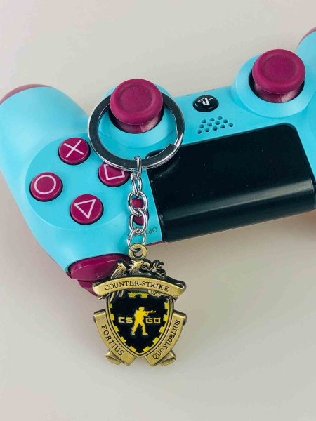 Брелок Counter-Strike: Global Offensive (CS:GO) металевий