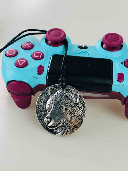 Геймерський амулет «Вовчий дух»