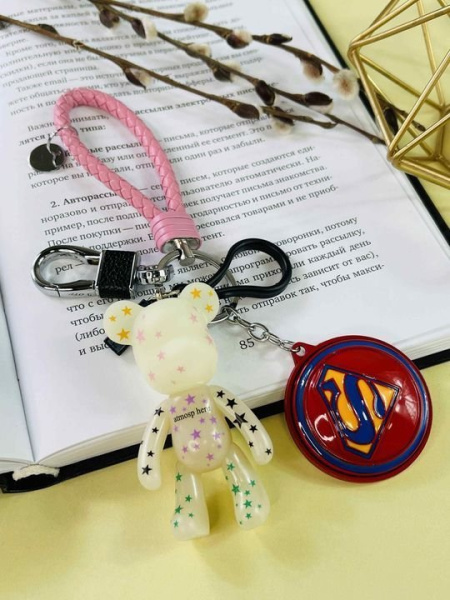 Брелок Bearbrick Супермен (Фосфорный) Тройной