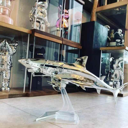 Sorayama Shark - Hajime Sorayama (Хаджиме Сораяма - Акула) Золото