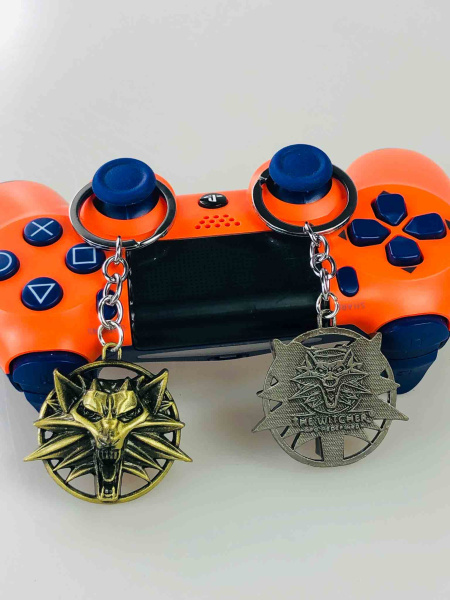 Брелок The Witcher «Медальйон Вовка» металевий, ігровий аксесуар