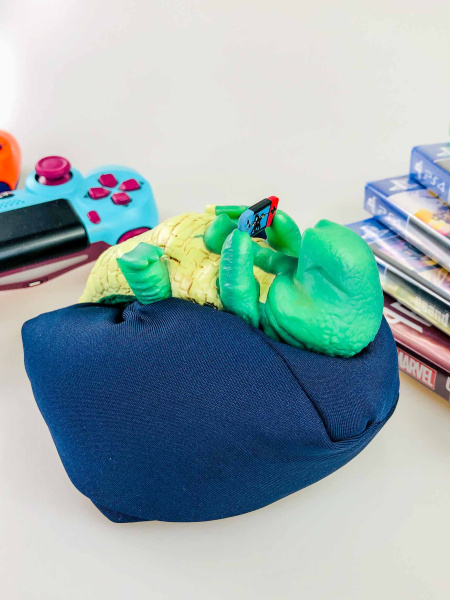 Фігурка Крокодила з приставкою на подушці (10см)