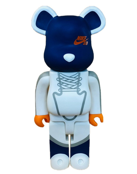 Bearbrick Nike Sb White фигурка (белый с синим) 700% (53 см)