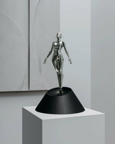 Фигурка Hajime Sorayama Sexy Robot Женщина Киборг Хромированная (52 см)