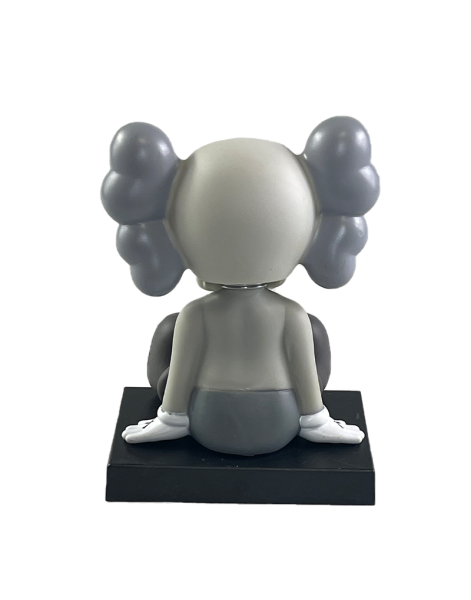 KAWS COMPANION Grey (Cars Series) виниловая фигурка-башкотряс - 13см KAWS COMPANION Grey (Cars Series) виниловая фигурка-башкотряс - 13см
