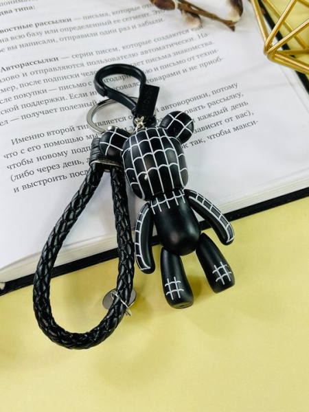 Брелок Bearbrick с ремешком Человек Паук (Черный)