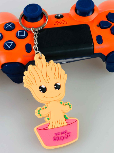 Грут у горщику (Брелок селіконовий)