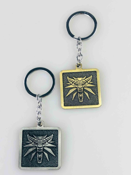 Iгровий брелок The Witcher (Відьмак) — Медальйон Школи Вовка, металевий