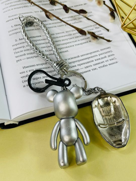 Брелок Bearbrick Железный Человек (Серебряный) Двойной