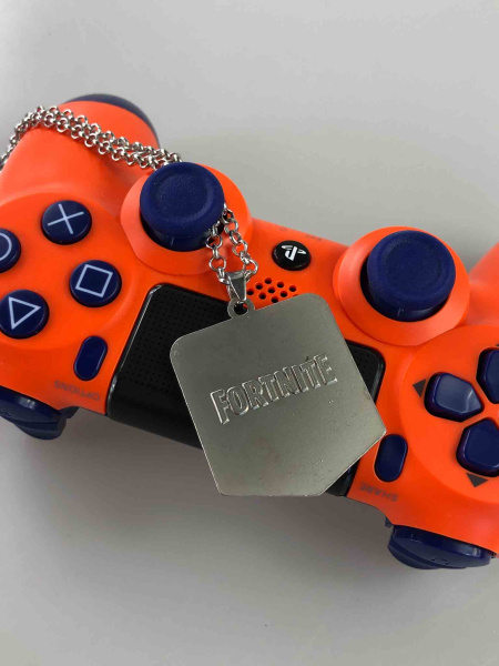 Кулон Fortnite Epic Games – металевий амулет для геймерів