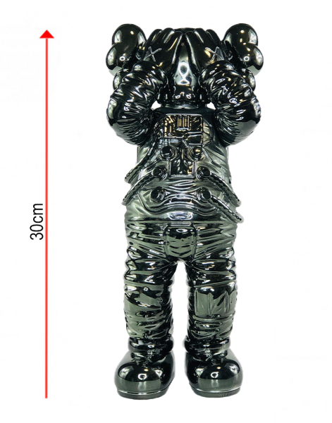 KAWS Holiday Space фигурка космонавта черная 30 см