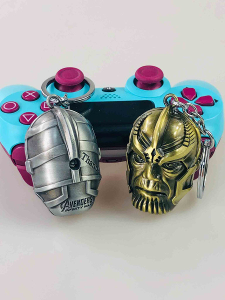 Металевий брелок Танос (Thanos) — Avengers: Infinity War