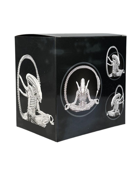 Фігурка Alien Meditation Чужий (Xenomorph) у позі медитації золотий (12 см) 