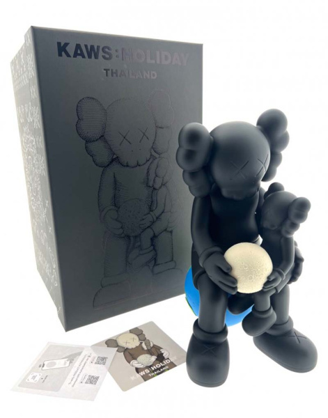 Вінілова фігурка KAWS Holiday Thailand (Black) 28см