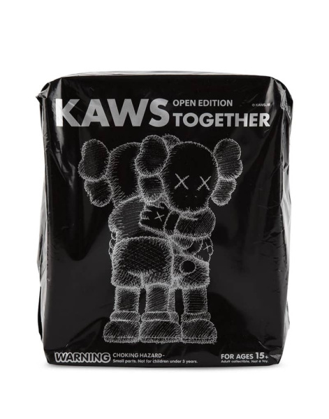 Kaws Together companion Виниловая фигурка (Черная) 28см Kaws Together companion Виниловая фигурка (Черная) 28см