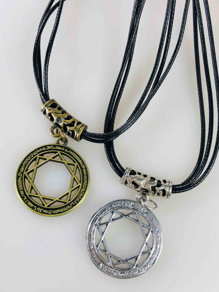 Амулет із зіркою Давида на шнурку (золотий / срібний)