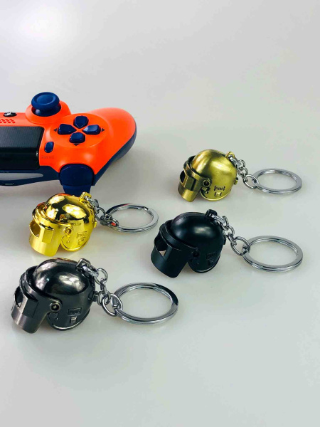 Брелок PUBG – золотий шолом Level 3