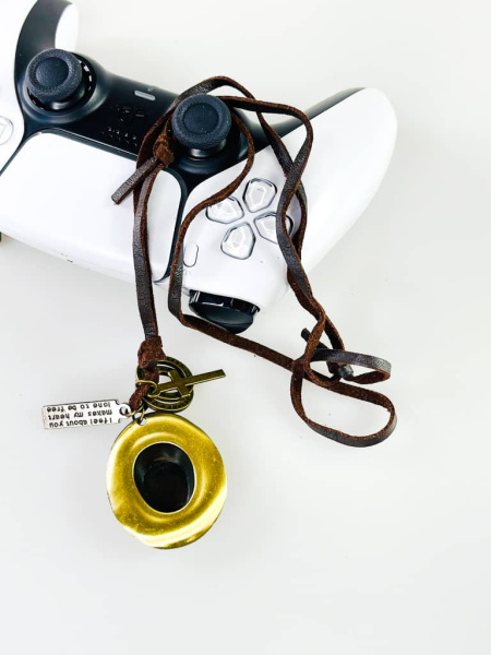 Кожаный Шнурок на Шею с Кулоном Шляпа