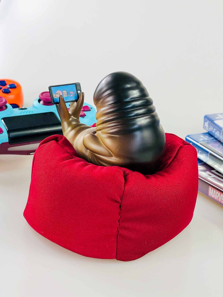 Фігурка Морського Котика з телефоном на подушці (10см)