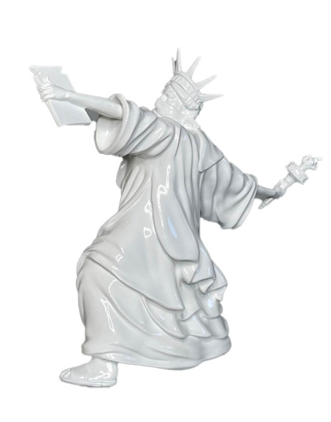 Фігурка Статуя Свободи в сучасному мистецтві Banksy, скульптура зі смоли, факел Riot of Liberty Біла (34 см)