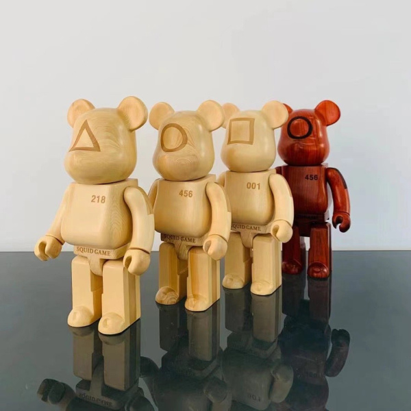 Bearbrick Игра в Кальмара Netflix 400% (28см)