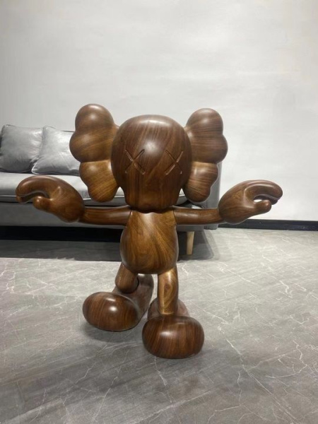 Kaws Balance Boy Деревянная Фигурка - 70см Kaws Balance Boy Деревянная Фигурка - 70см