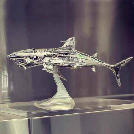 Sorayama Shark - Hajime Sorayama (Хаджиме Сораяма - Акула) Золото