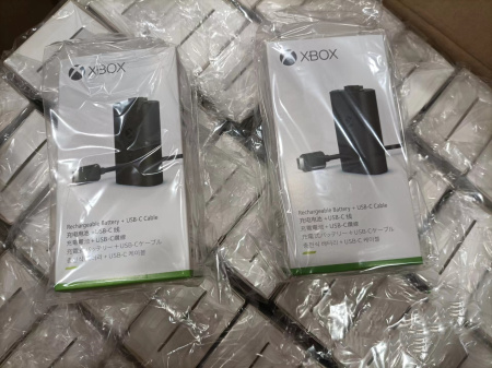 Оригінальна акумуляторна батарея Xbox + кабель USB-C для Xbox Series S/X 