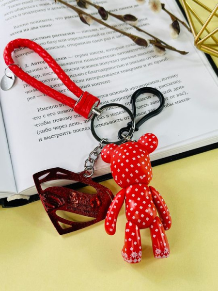 Брелок Bearbrick Ромбики Супермен (Красный) Двойной